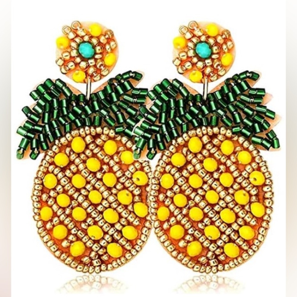 Beautiful Pineapple Beaded Earrings